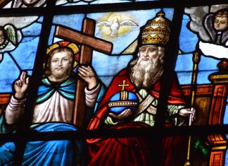 Pope Francis: The Trinity is saving love for a broken world