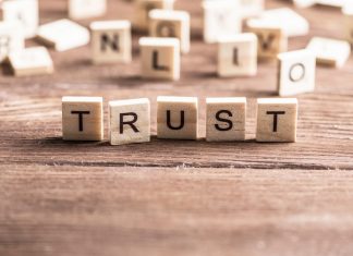 Trust vs Gullibility: How to Trust People without Getting Mislead