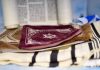 A new Torah scroll brought into the Synagogue of Uzhgorod: Jews waited 10 years for this event